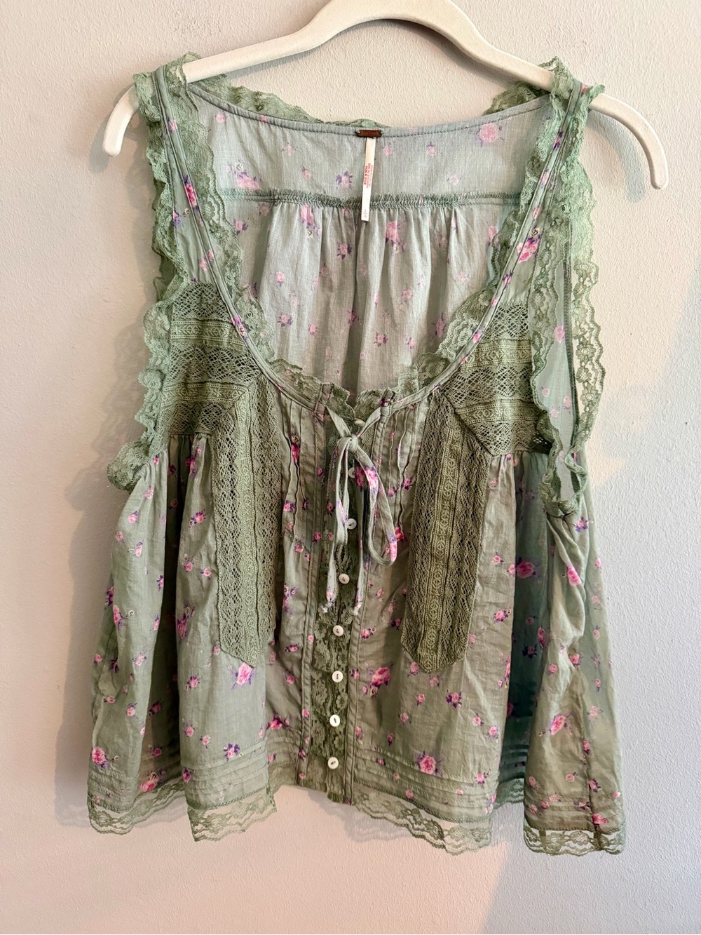 Free People Forevermore Sheer Lace Print Tank in Meadow Green size L